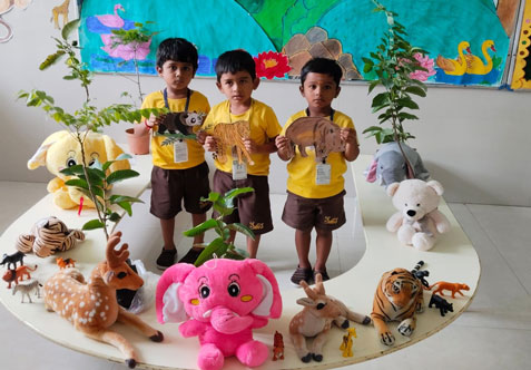 By showing toys and interactive activities we will help children to develop a love for learning about wild animals and their habitats.